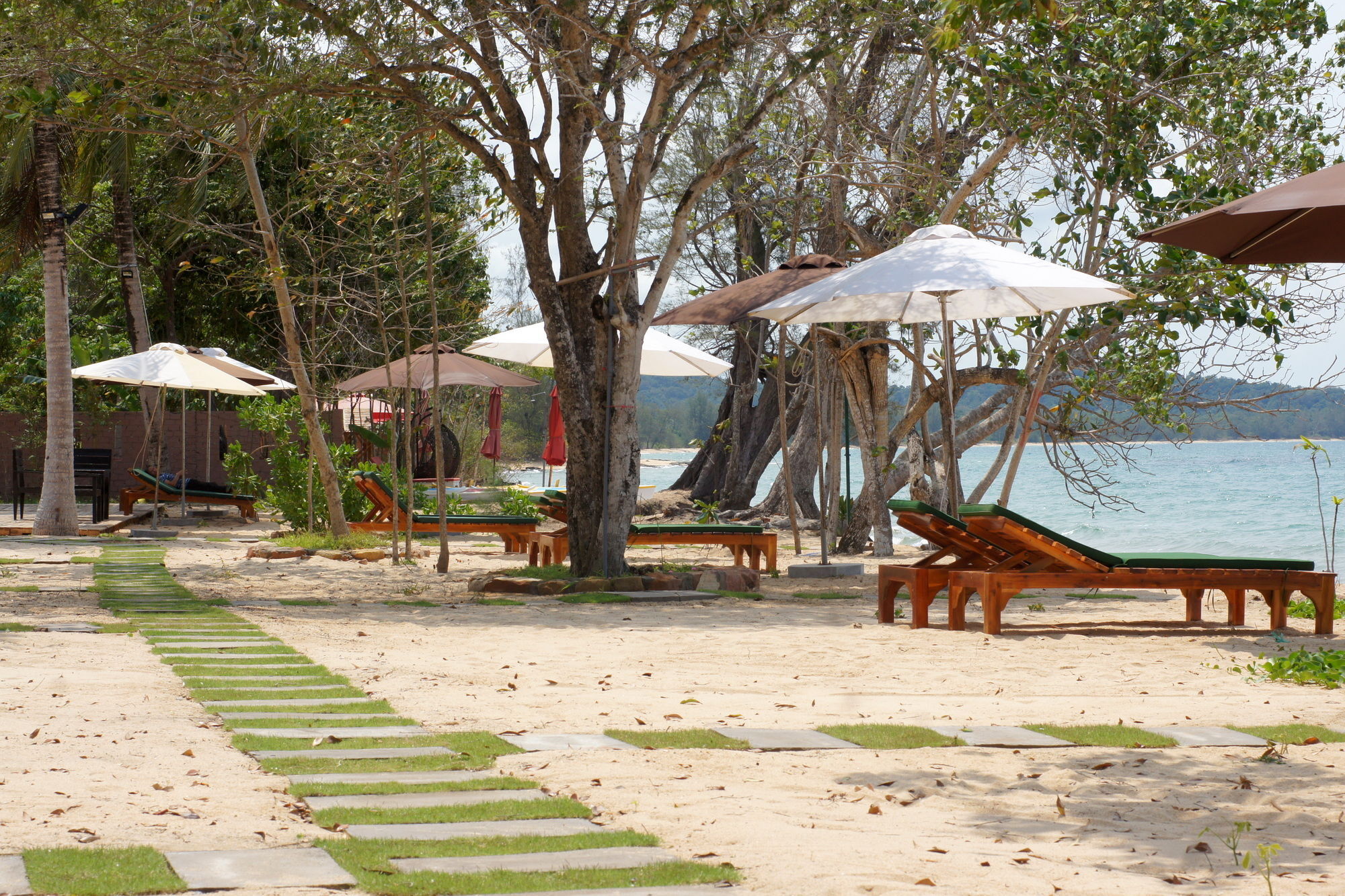 Gold Sand Beach Bungalow Дуонг-Донг Экстерьер фото