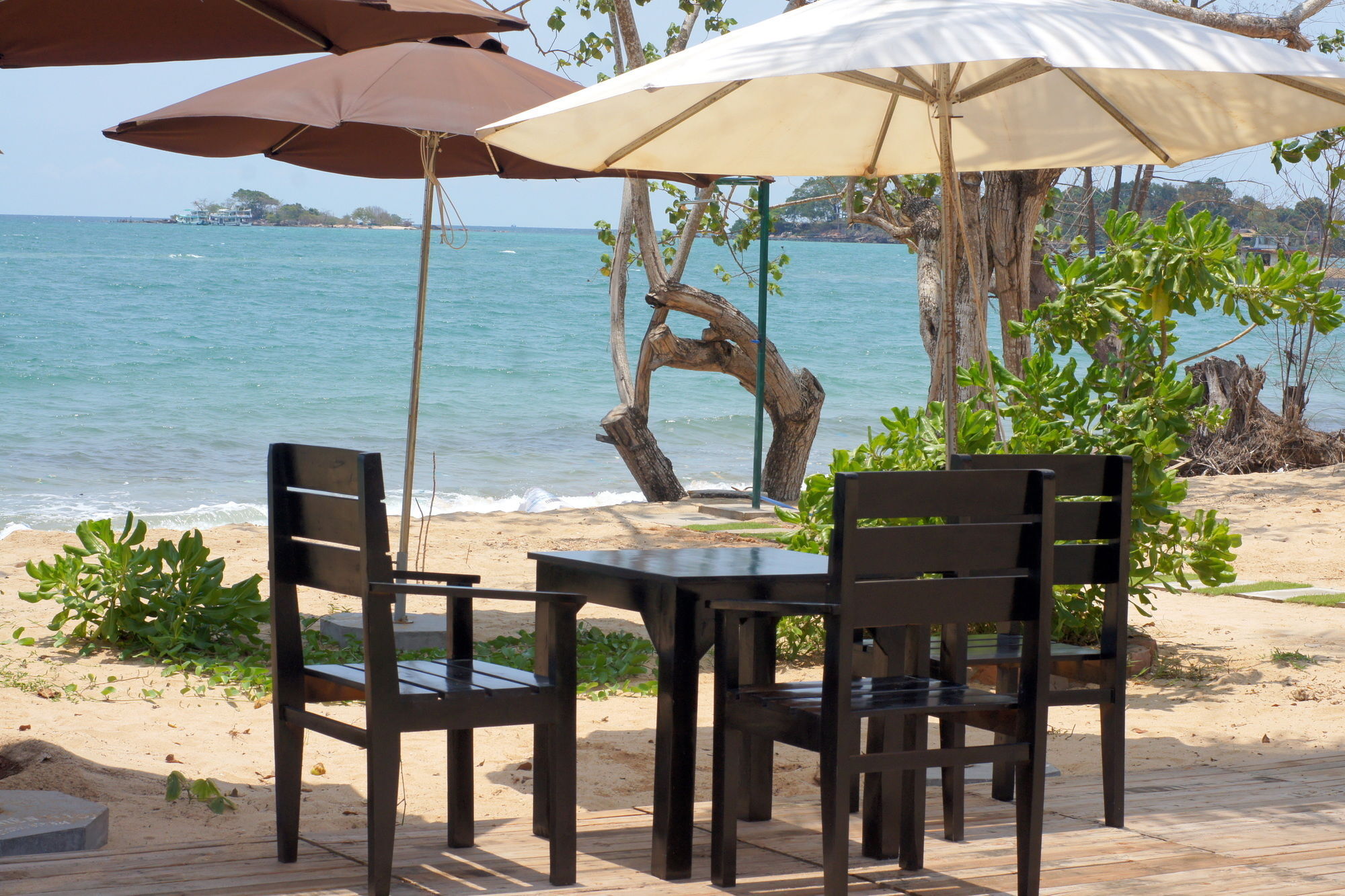 Gold Sand Beach Bungalow Дуонг-Донг Экстерьер фото