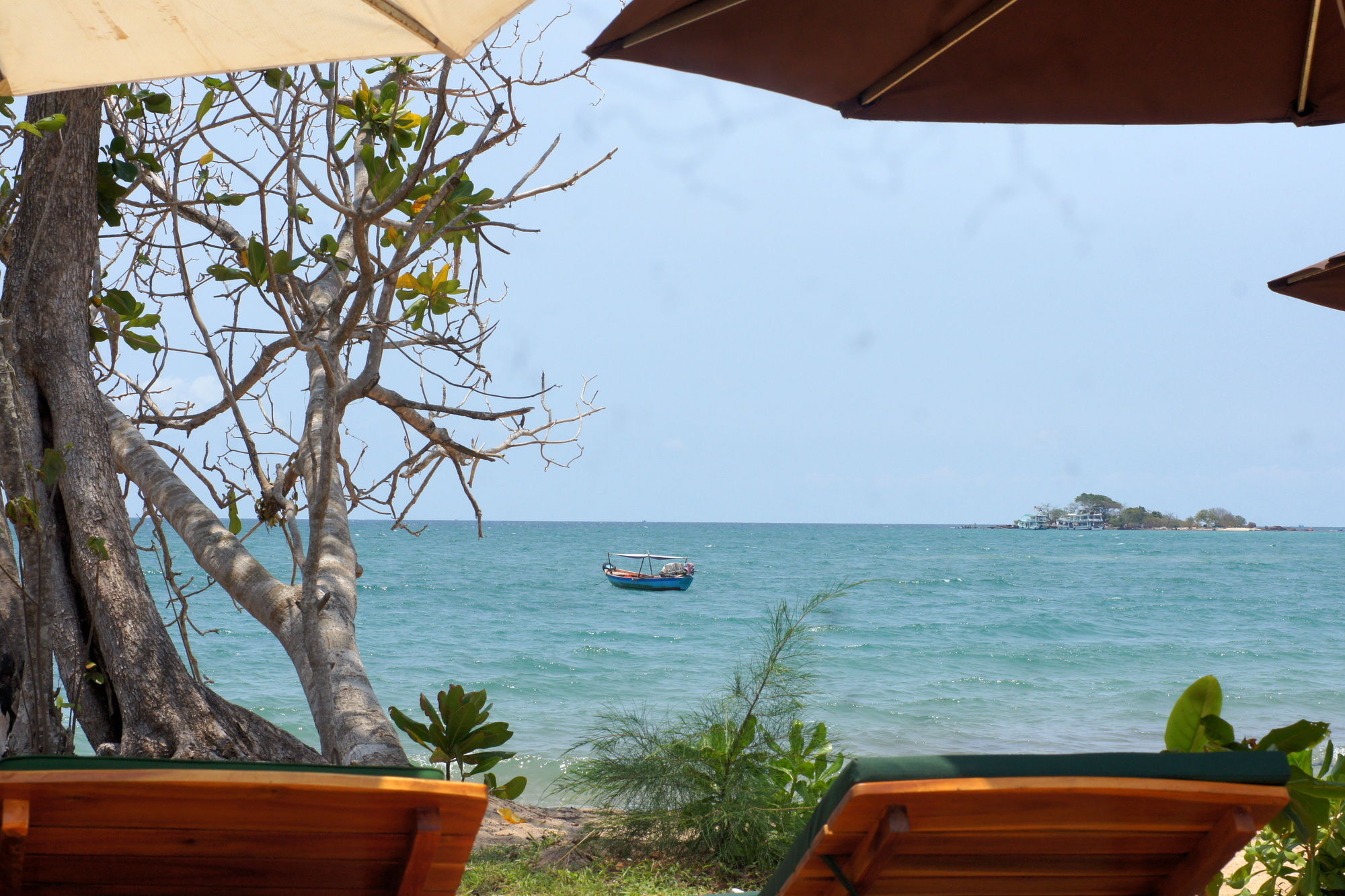 Gold Sand Beach Bungalow Дуонг-Донг Экстерьер фото